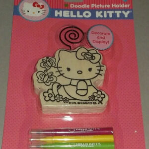 NEW Sanrio DIY Hello Kitty Doodle Picture Holder - Decorate & Display